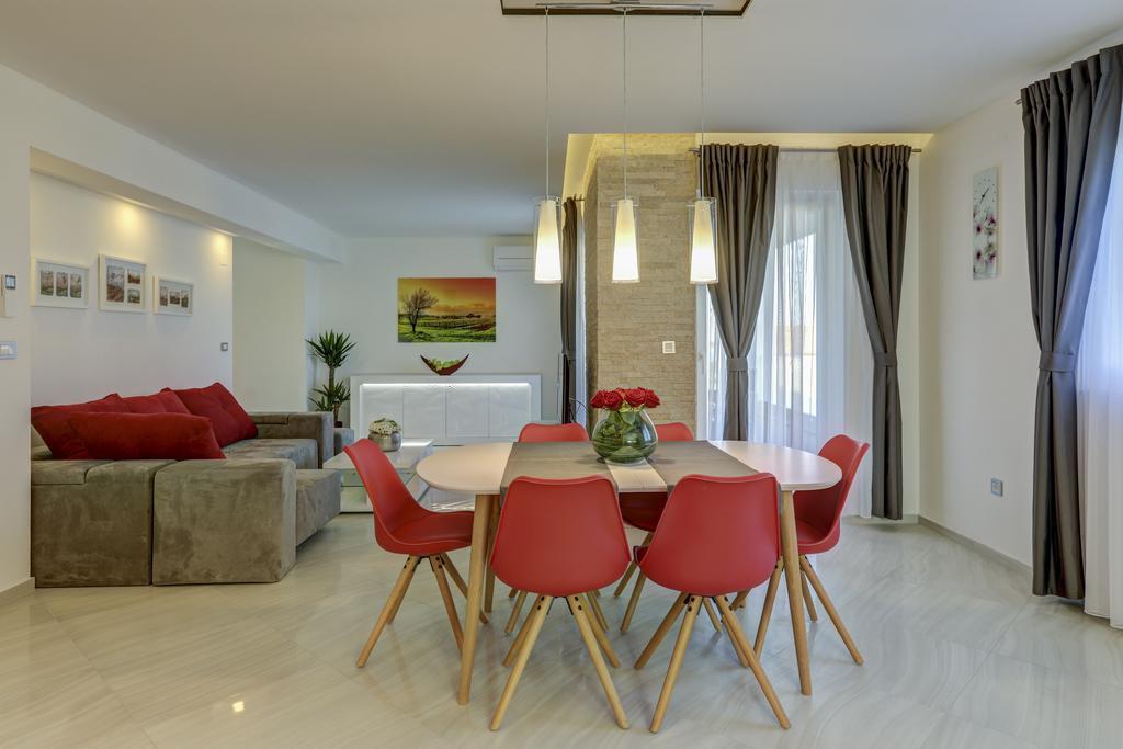Viras Luxury Holiday Premantura Exterior photo